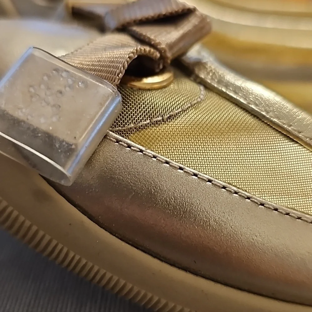 Gold Ballet Flats with Bow. G Series By‎ NIKE:LAB. Size 7.5.B. Gold and Mesh